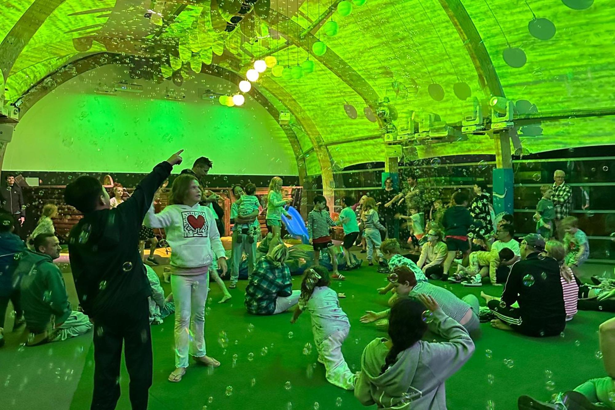 比格弗阿波罗湾双鱼假日公园酒店 外观 照片